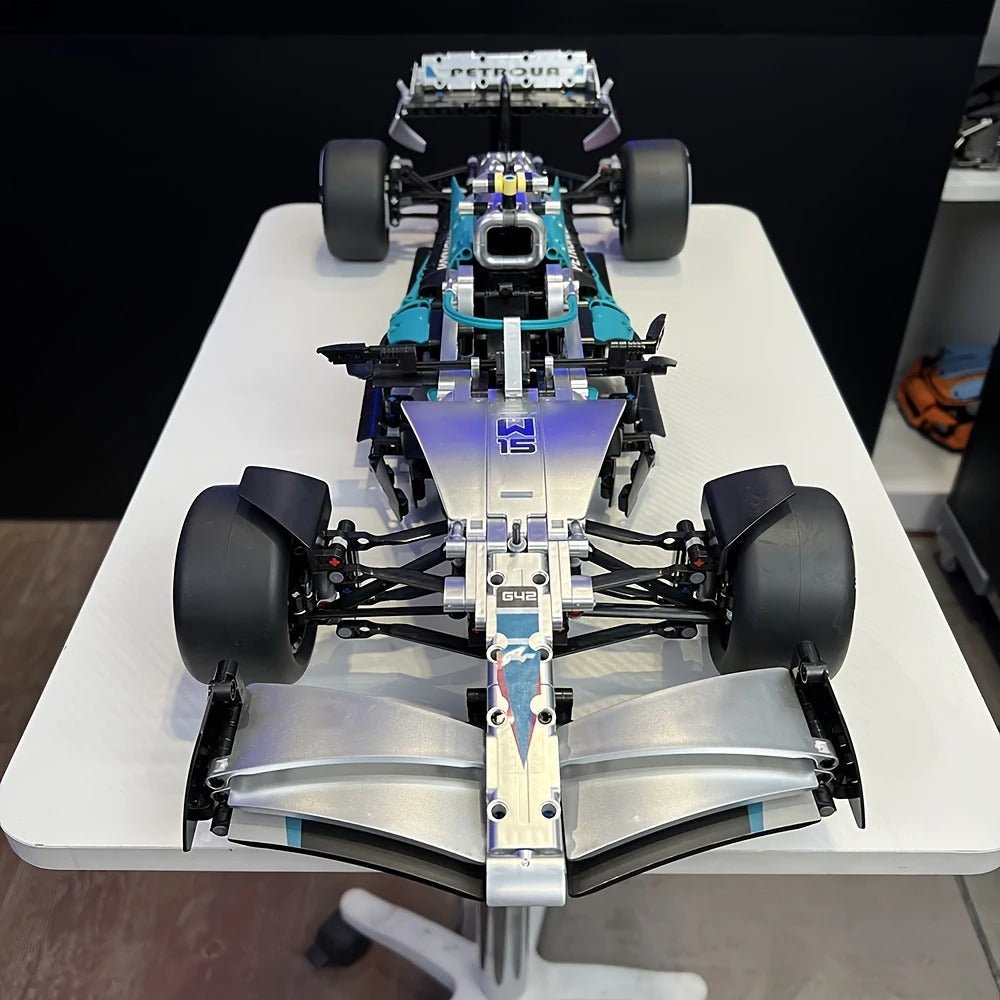 AMG F1 W15 | 1980pcs