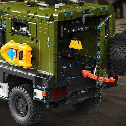 Armoured Military Ambulance | 3849pcs