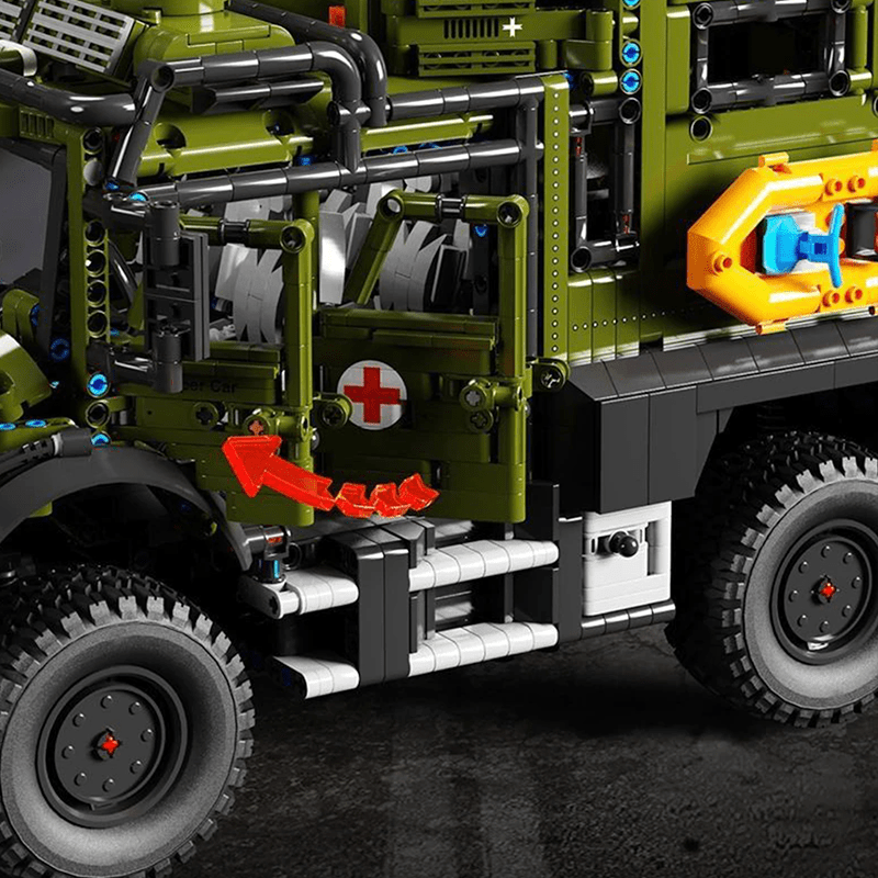 Armoured Military Ambulance | 3849pcs