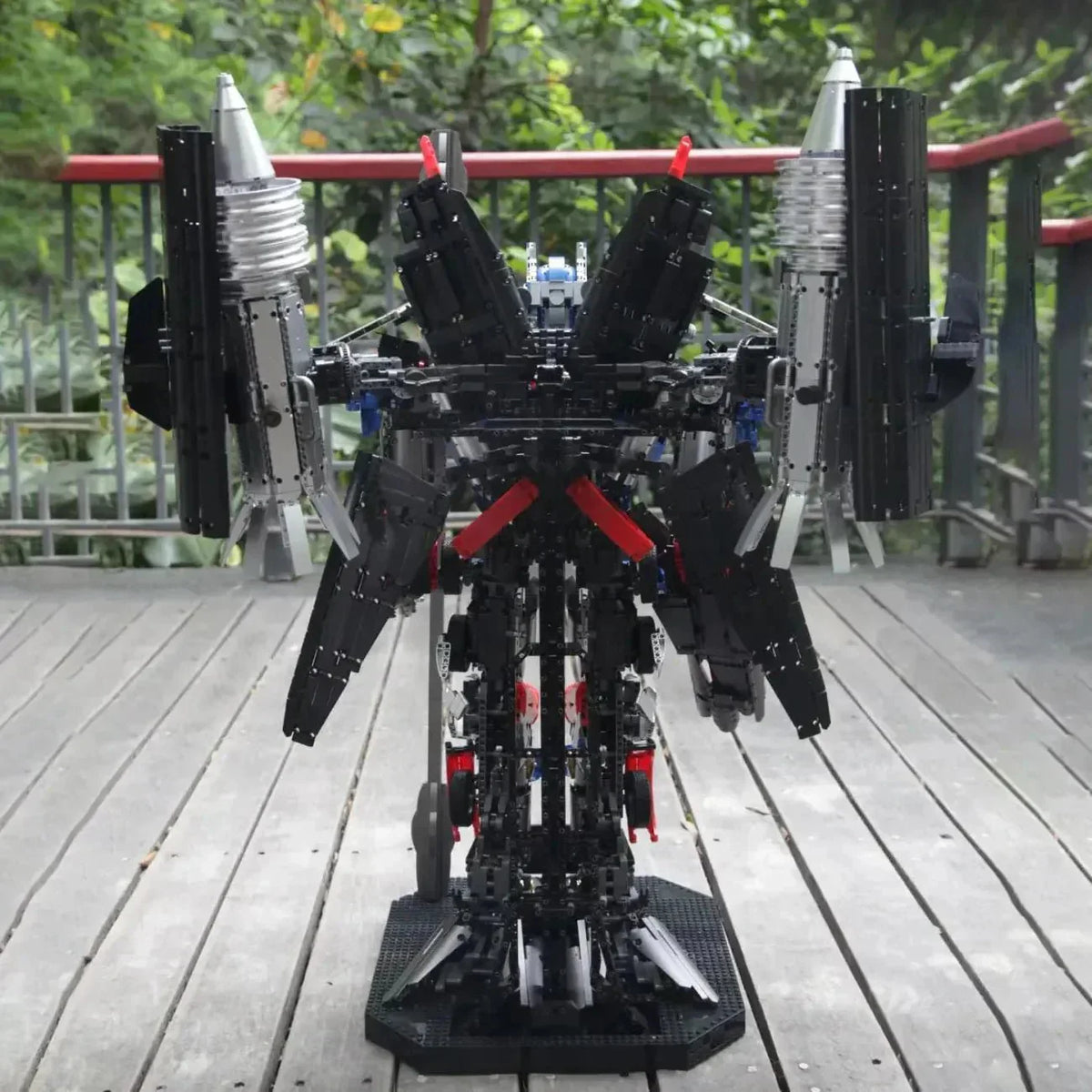 DJ Rambo Man Mecha Transformer Robot | 8862pcs – Motor Builds