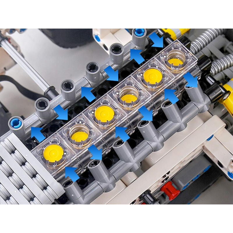 Race Truck Remote Control | 2638pcs