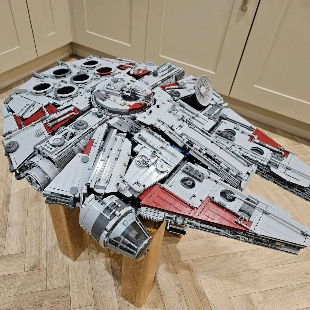 Galaxy Freighter Ultimate with Lighting | 11230pcs