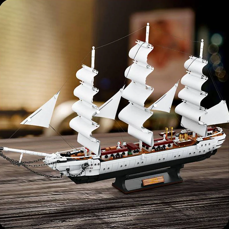 Great White Swan | 1761pcs