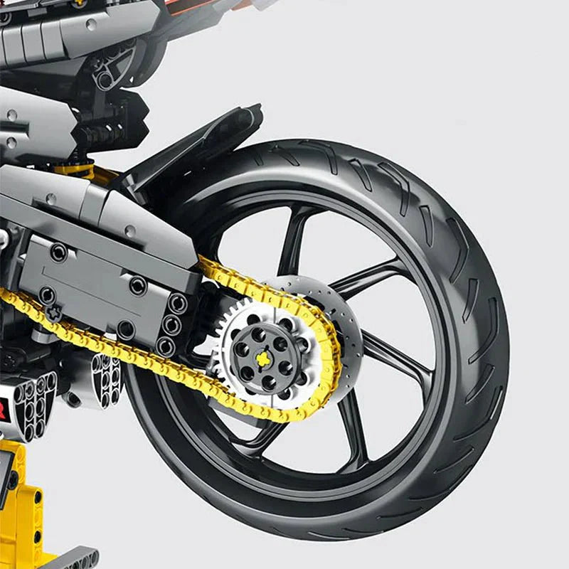 Supercharged Sport Tourer | 2088pcs