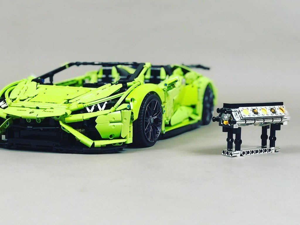 Roofless Bull Performance Roadster | 3557pcs