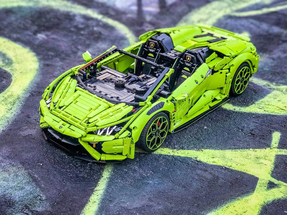 Roofless Bull Performance Roadster | 3557pcs