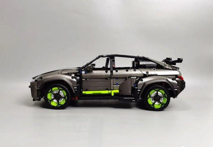 Twin-Turbo Italian SUV | 3251pcs