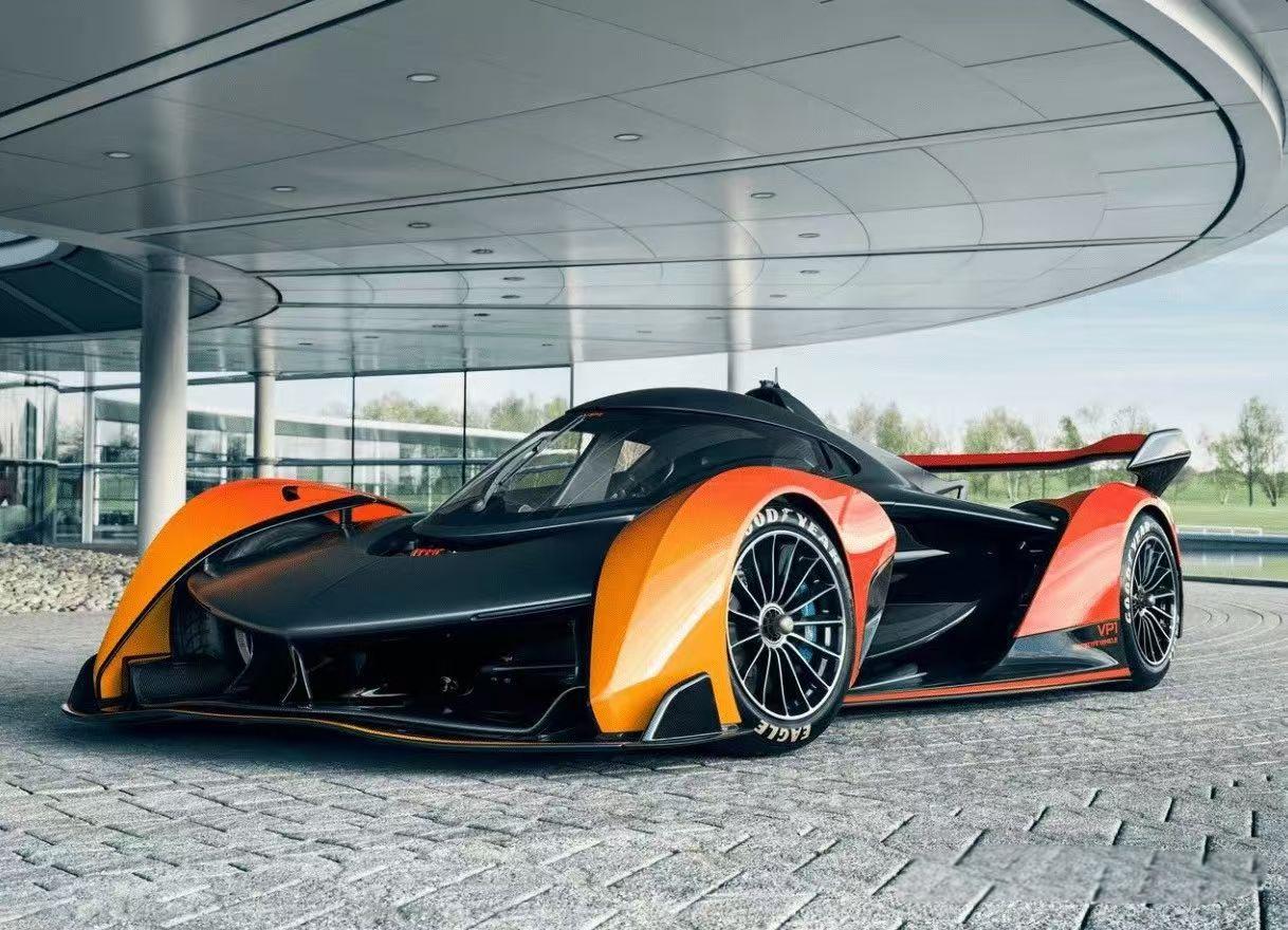 Futuristic Solus GT Concept | 817pcs