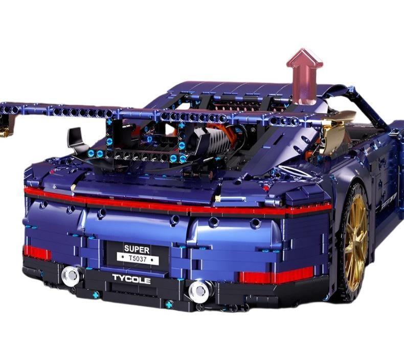 911 GT3RS Track-Focused | 5587pcs
