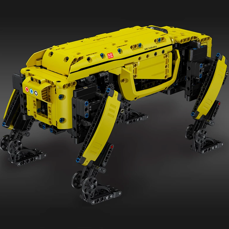 Remote Controlled MotorBuilds Dynamics Robot Dog 935pcs