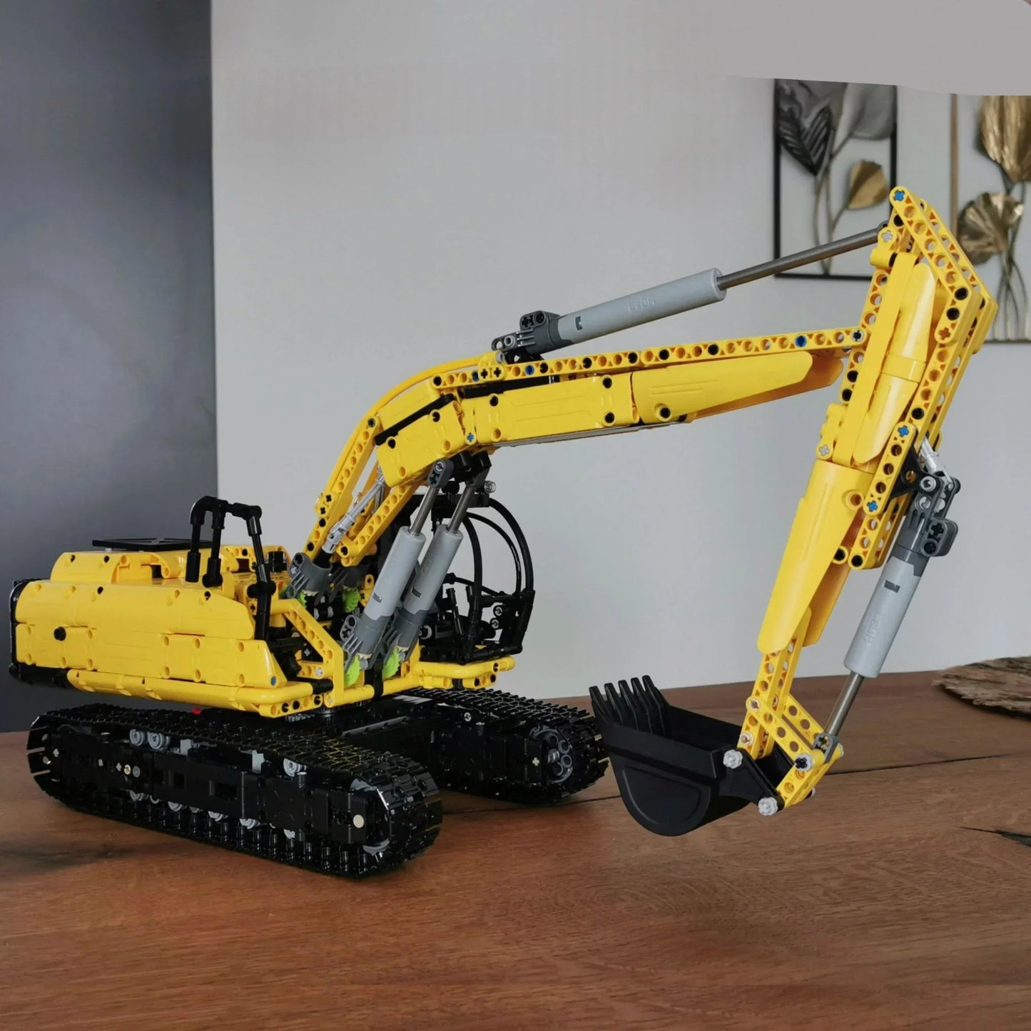 RC Heavy-Duty Excavator | 1830pcs