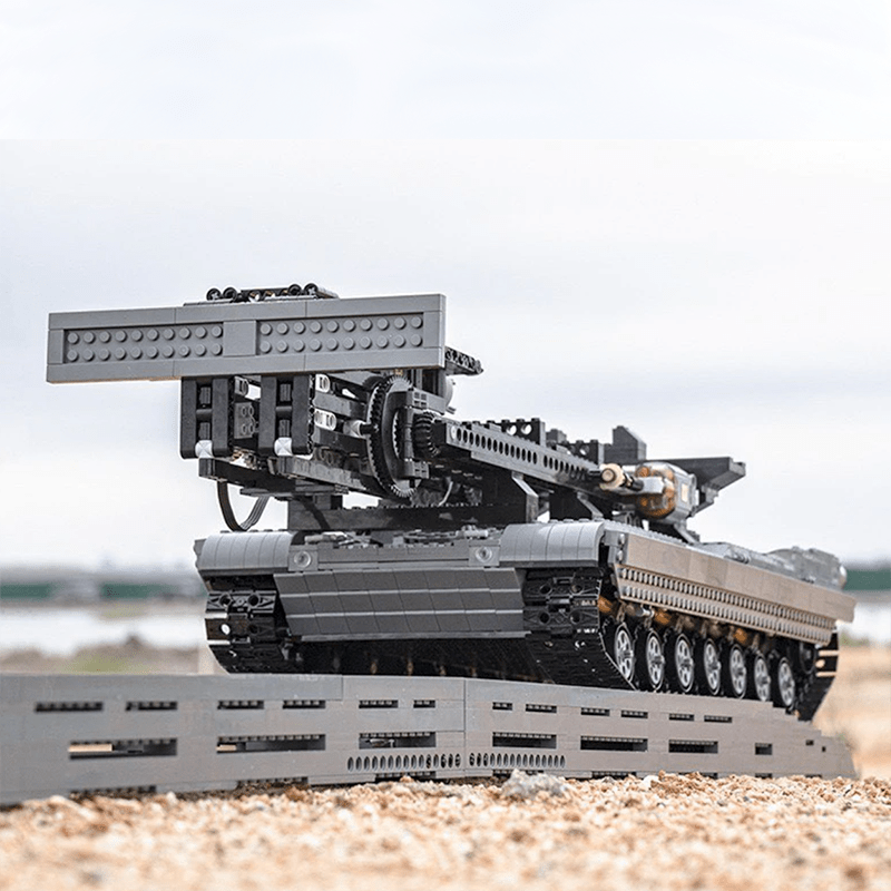 Remote Controlled Abrams Bridge Layer | 2387pcs