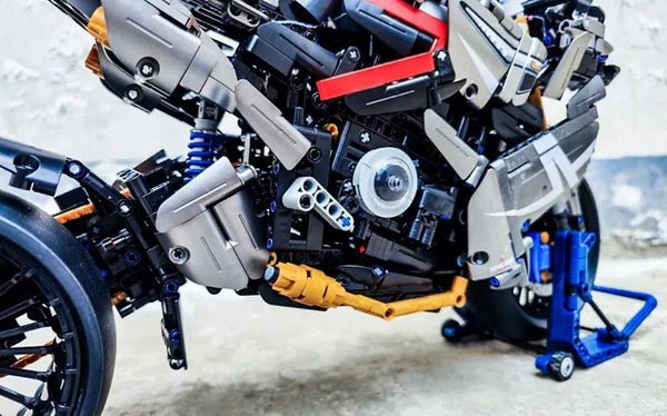 Hyper Naked Street Bike | 2426pcs