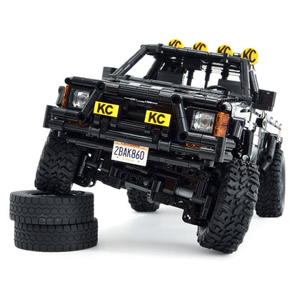 Hilux SR5 Time Capsule | 1472pcs