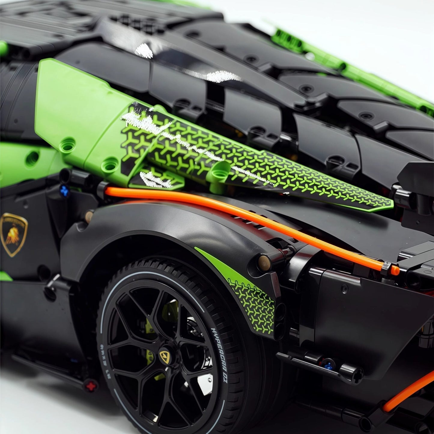 Track-Only V12 SV Hypercar | 4100pcs
